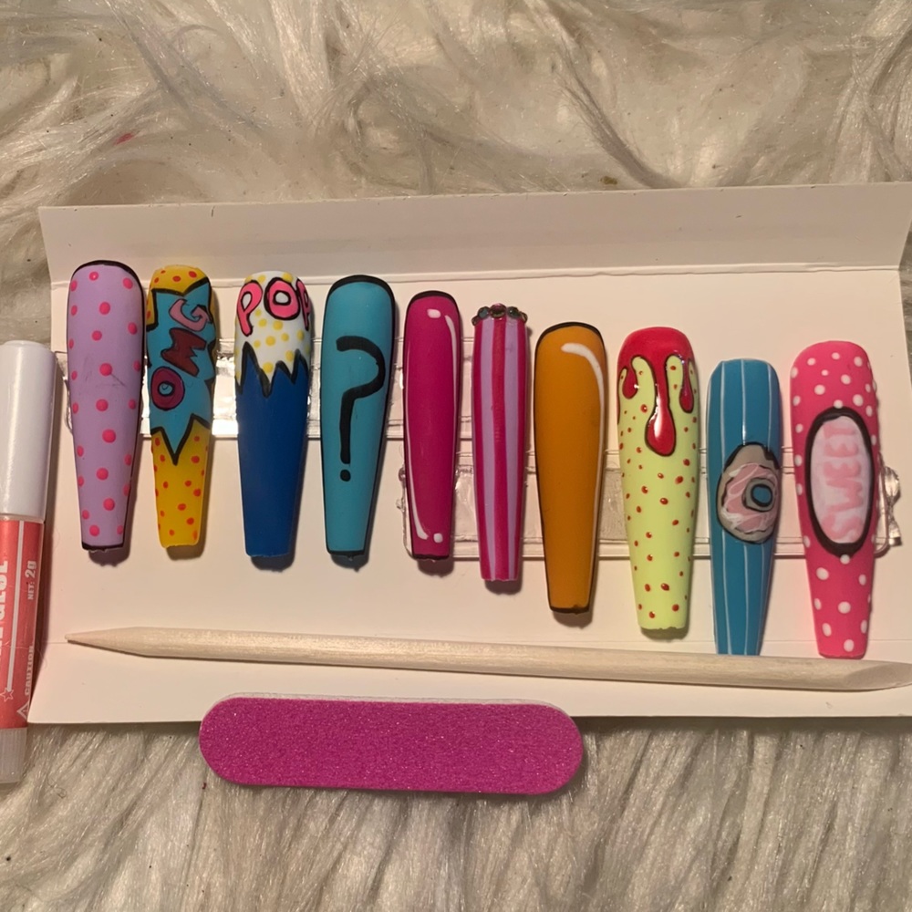 Press on nails